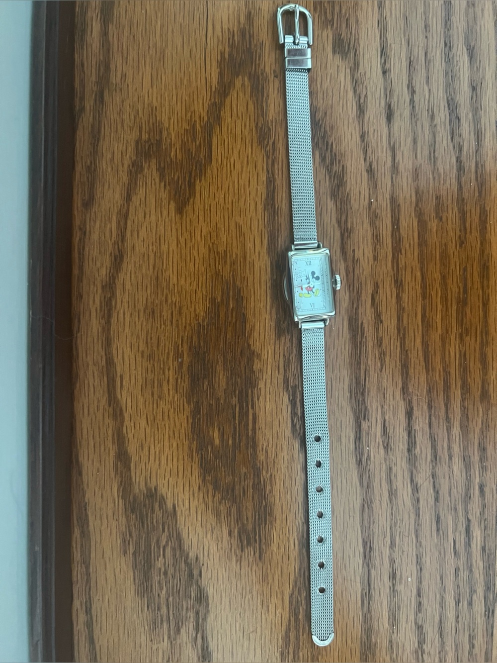 VTG Mickey Mouse Quartz Watch - Picture 2 of 7